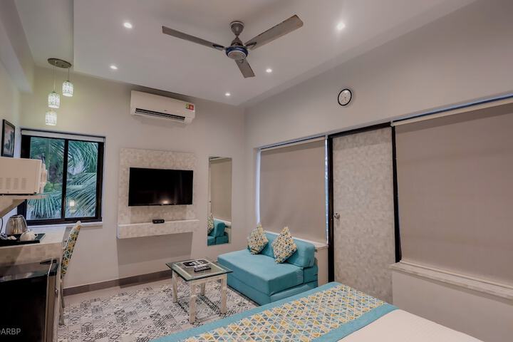 Room 6 of 34