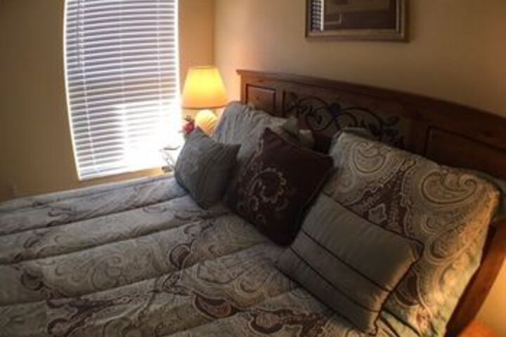 Room 6 of 19