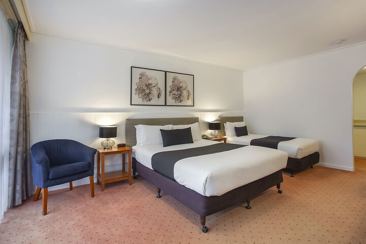 Room 13 of 24