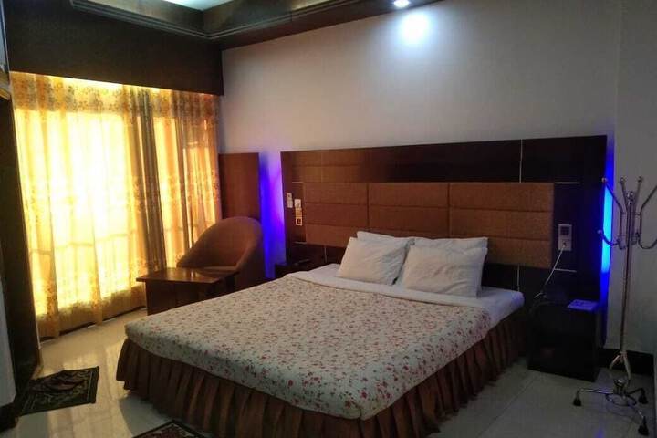 Room 32 of 58
