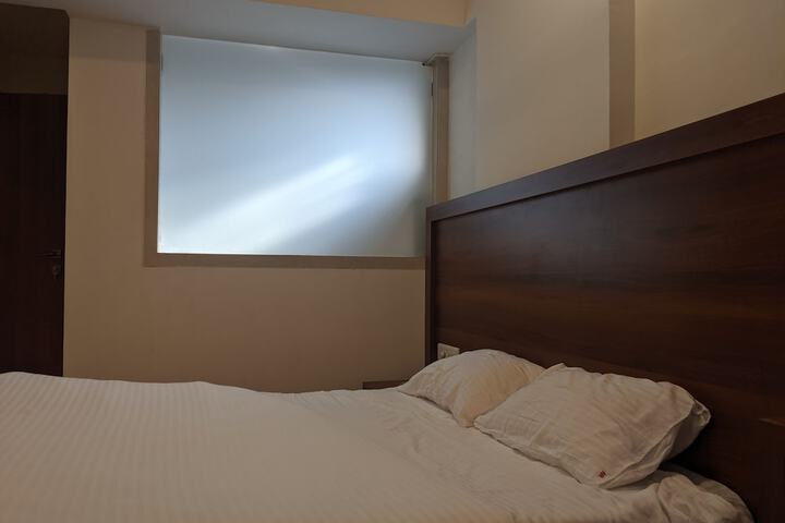Room 13 of 14