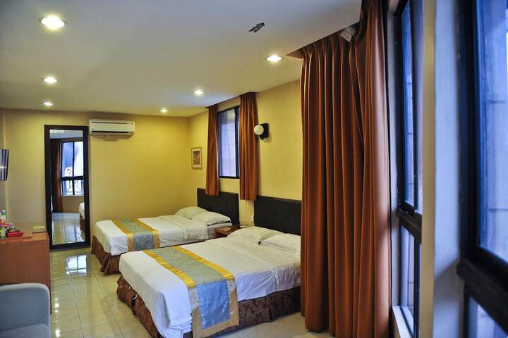 Room 19 of 35