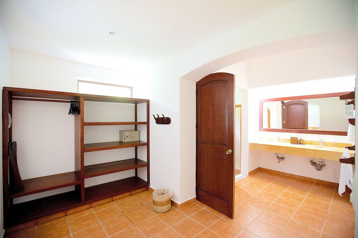 Room 73 of 130
