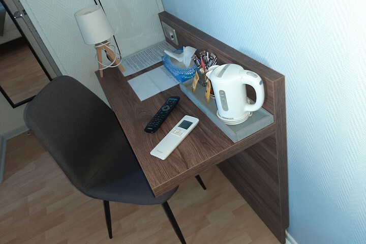 Room 9 of 44