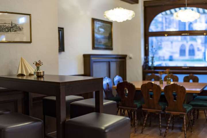 Dining 28 of 35