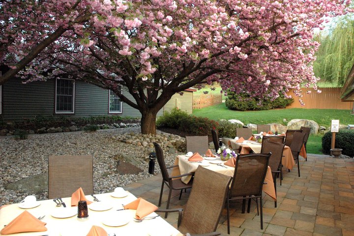 Hotel Exterior 86 of 90