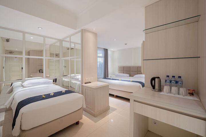 Room 18 of 83
