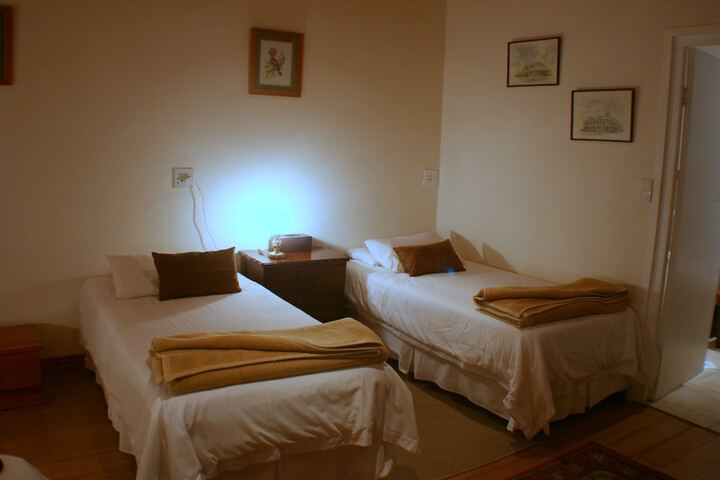 Room 49 of 198