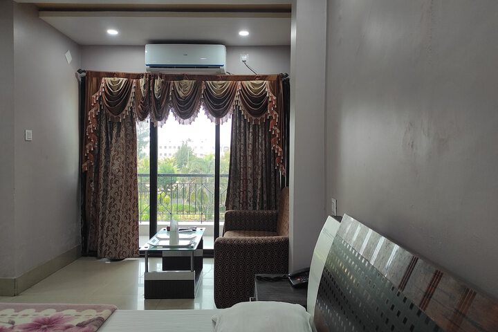 Room 7 of 25