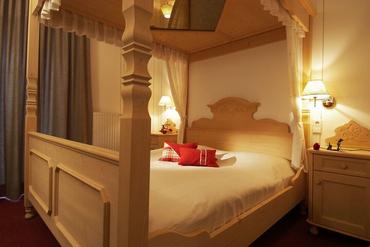 Room 17 of 70