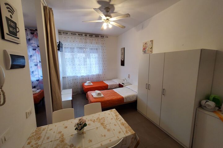 Room 29 of 103