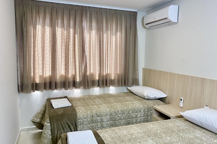 Room 35 of 84