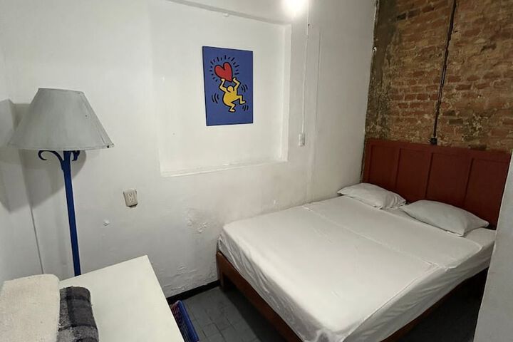 Room 30 of 79