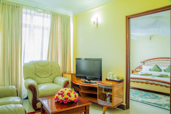 Room 11 of 20