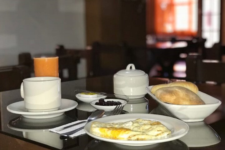 Breakfast/Coffee Service 61 of 72
