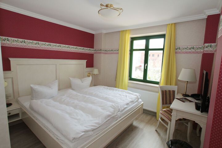 Room 3 of 24