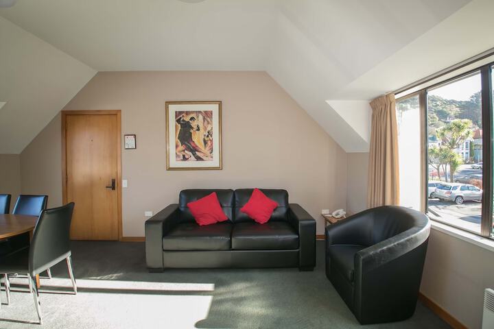 Room 46 of 104