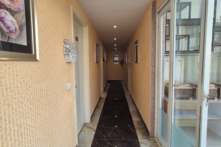 OnlyStay Ginger Palace Sector 19 Noida