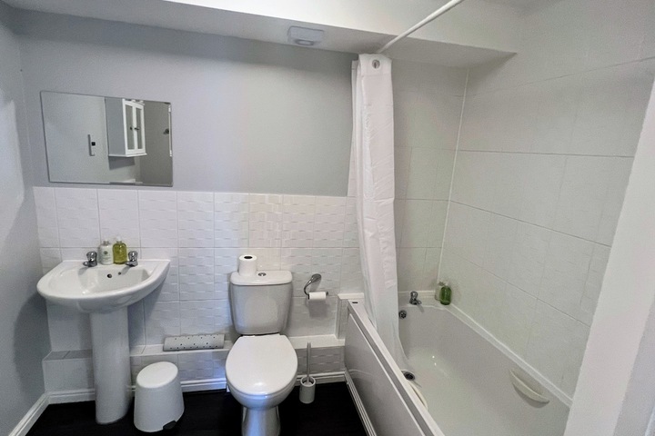 Room 25 of 67