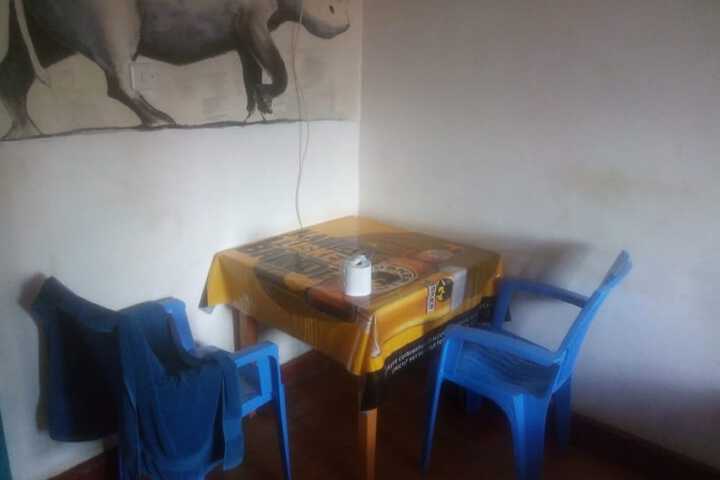 Dining 9 of 13