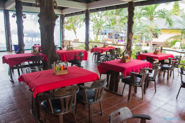 Dining Photos