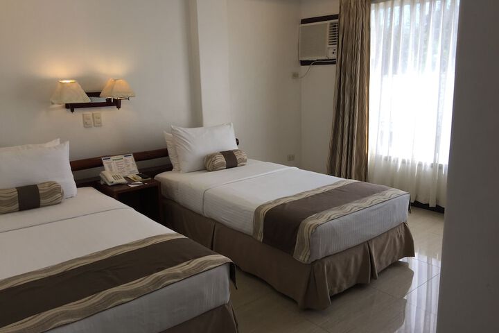Room 14 of 39