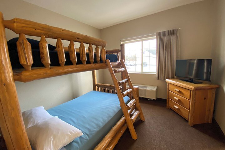 Room 28 of 45