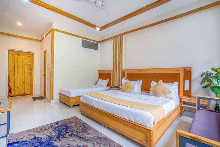 Room 26 of 100