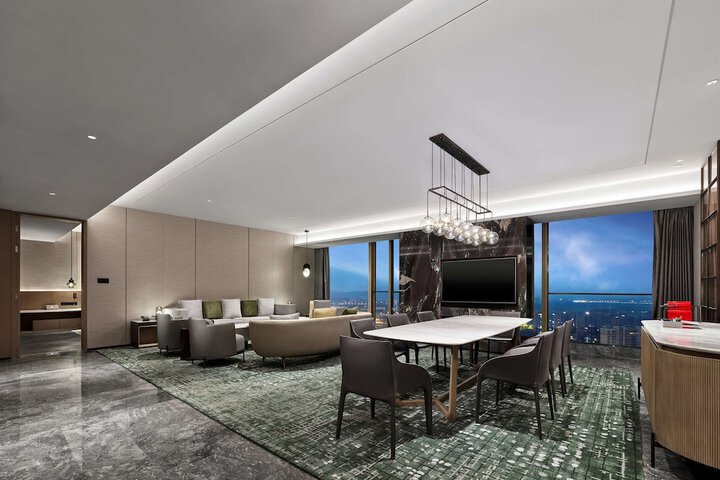 Room 18 of 63