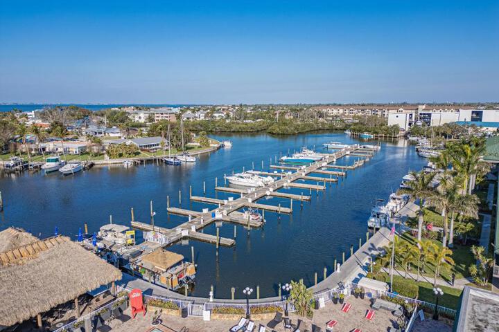 Bay Breeze in Sarasota, FL