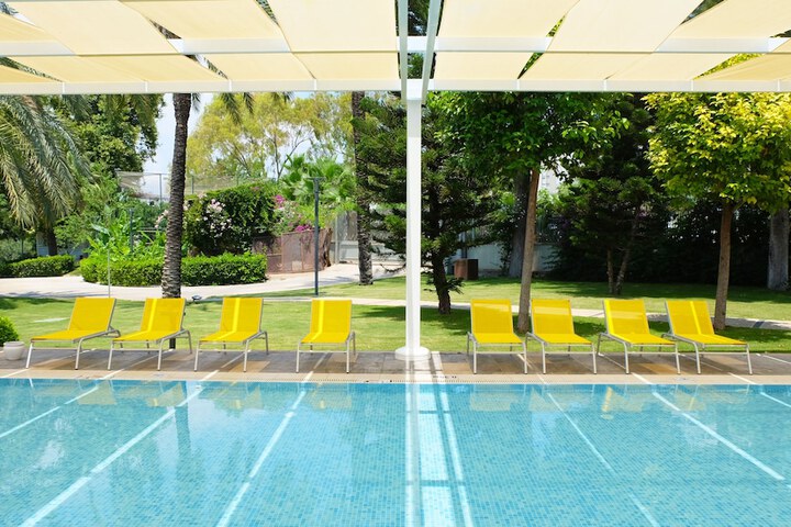 Pool 159 of 331