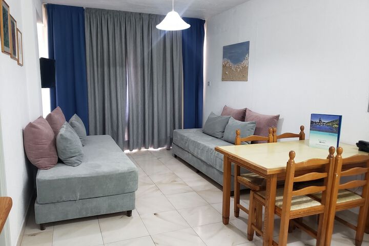 Room 14 of 69