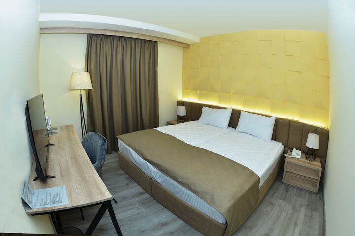 Room 3 of 14
