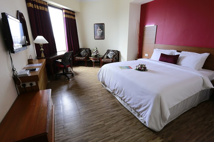 Room 10 of 69