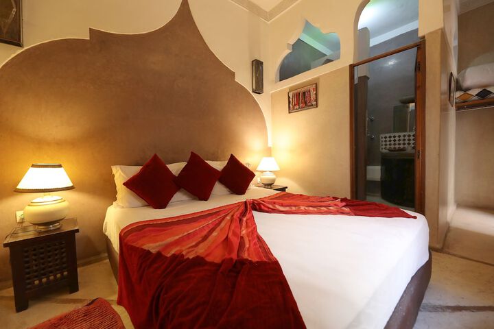 Room 8 of 120