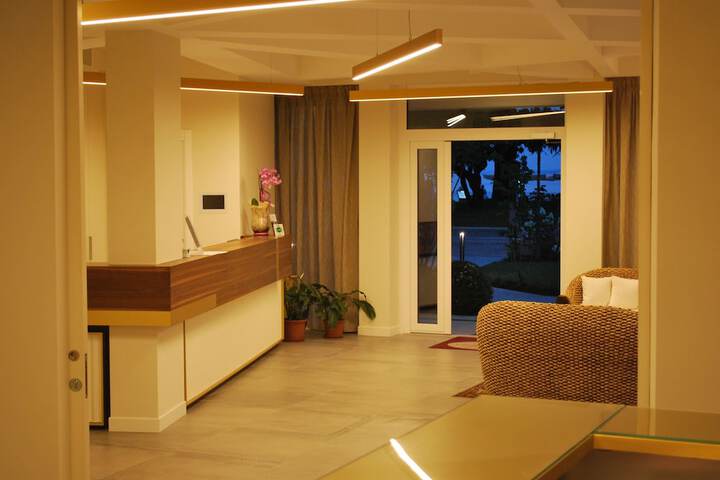 Hotel 3 of 77