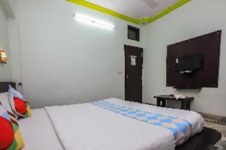 Room 17 of 23