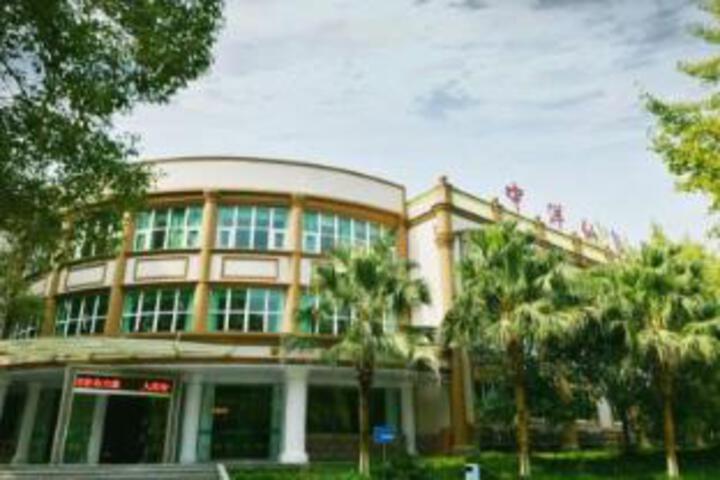 Zhongyang Xianquan Hotel