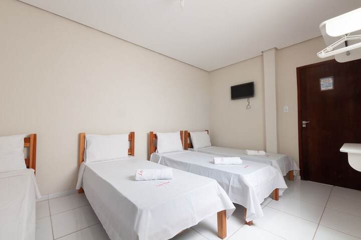 Room 9 of 32
