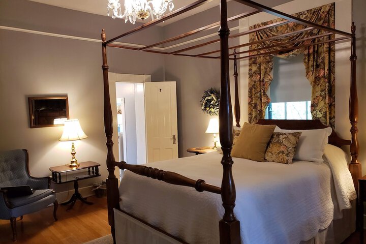 Room 11 of 47