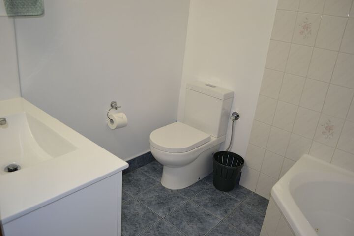 Room 3 of 35