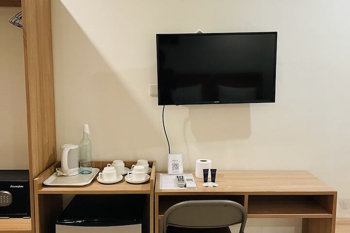 Room 12 of 34