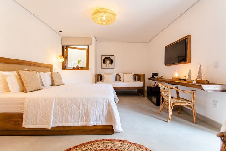 Room 9 of 38