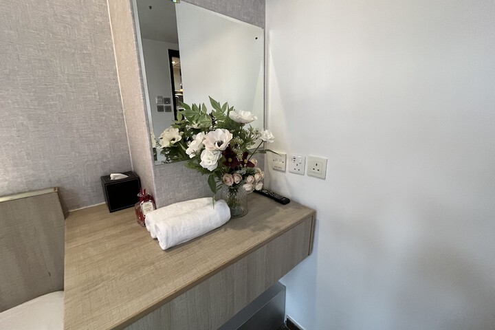 Room 13 of 50