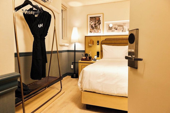 Room 55 of 132