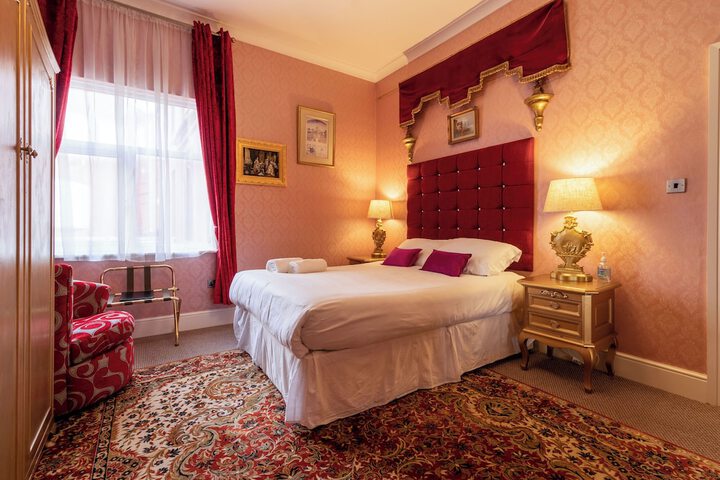 Room 20 of 65