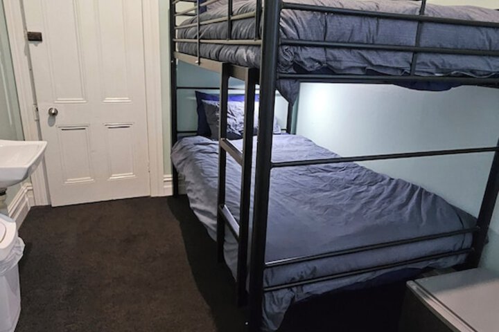 Room 8 of 24