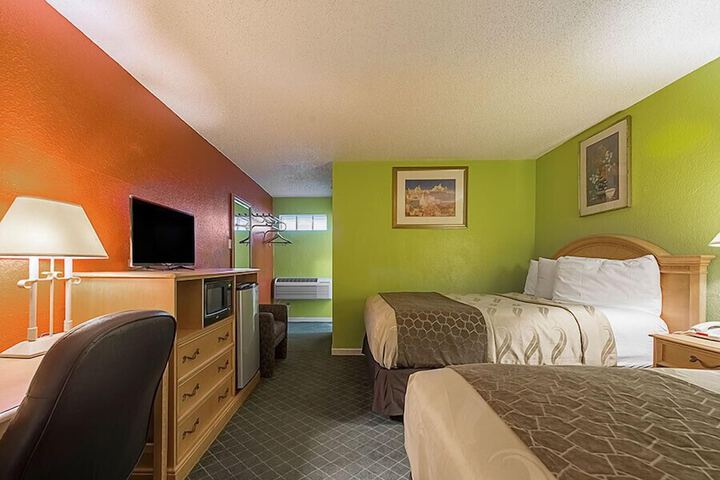 Room 18 of 26