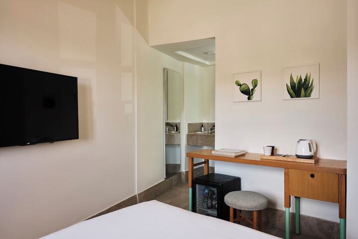 Room 19 of 60