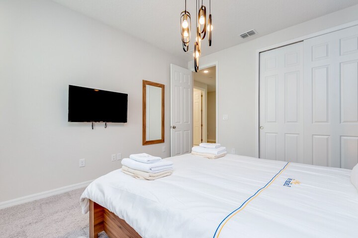 Room 9 of 62